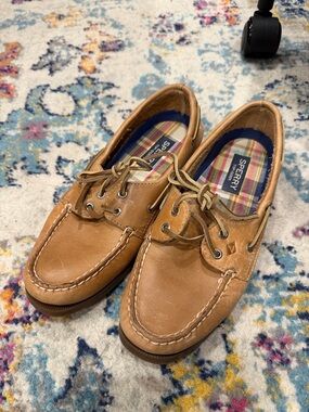 Sperry Women’s Brown Leather Boat Shoes with Plaid Lining
